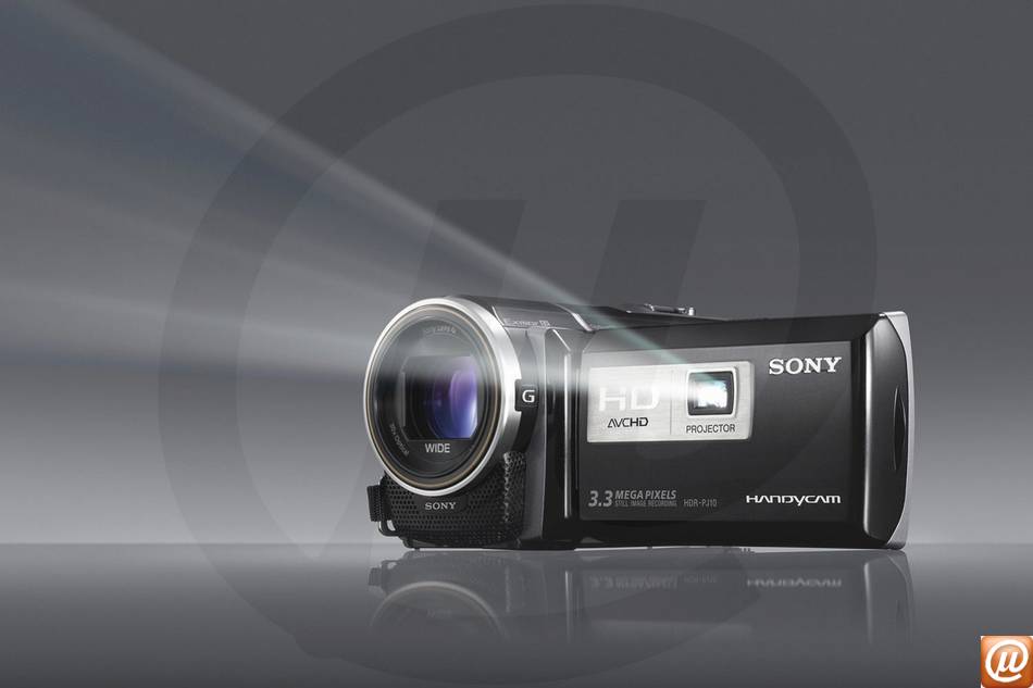 HDR-PJ10 - Filmadora Digital Sony HandyCam com Projetor, 16GB Memria Interna, 30x Zoom ptico e Tela LCD 3".
